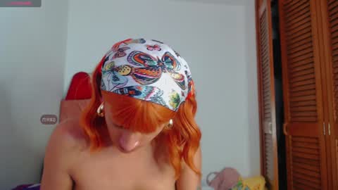 Snapshot of summer__xo chatting on 12-28-24, 05:12 Summer online show from 12-28-24, 05:12