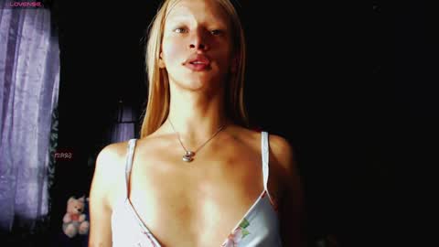 Snapshot of summer__xo chatting on 01-26-25, 08:45 Summer online show from 01-26-25, 08:45