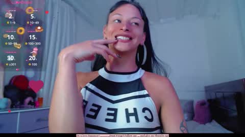 Snapshot of summer__xo chatting on 10-13-25, 11:38 Summer online show from 10-13-25, 11:38