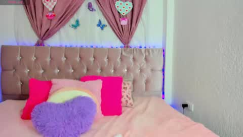 summer_girls01 online show from 07-10-26, 11:40