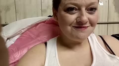 Snapshot of summerdivine69 chatting on 02-09-25, 12:41 Summer Divine online show from 02-09-25, 12:41