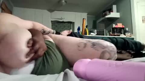 Snapshot of summerdivine69 chatting on 10-11-25, 12:43 Summer Divine online show from 10-11-25, 12:43