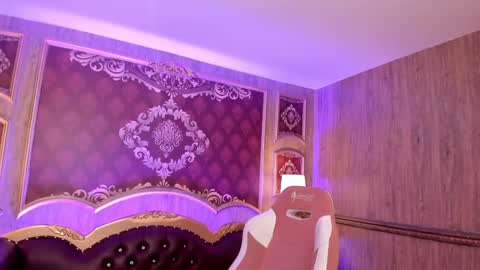       -  - online show from 01-03-25, 09:04