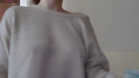 Snapshot of sun_sparkle chatting on 05-11-26, 04:04 Olivia online show from 05-11-26, 04:04