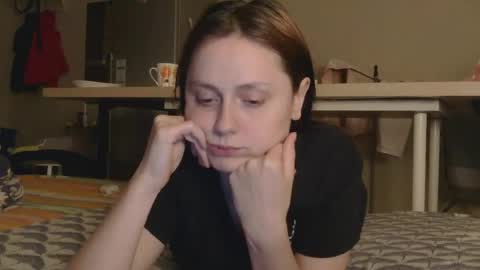 Snapshot of sun_sparkle chatting on 05-21-26, 11:12 Olivia online show from 05-21-26, 11:12