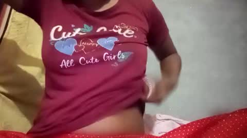Snapshot of sunali_jain03 chatting on 04-23-26, 02:02 sunali_jain03 online show from 04-23-26, 02:02