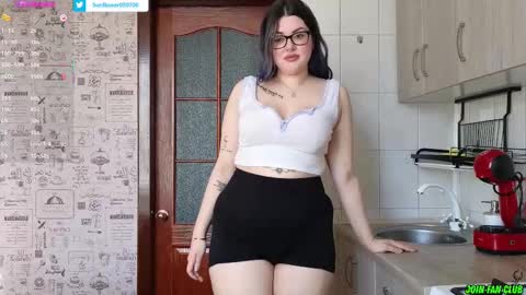 Tina. Im topless model  online show from 02-18-25, 12:06