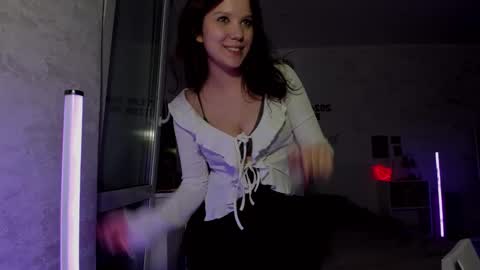 Snapshot of sunlovedamily chatting on 12-04-24, 08:40 Amy online show from 12-04-24, 08:40