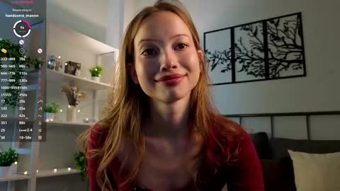 Snapshot of sunnivagaillard chatting on 09-21-25, 01:51 Kiki online show from 09-21-25, 01:51