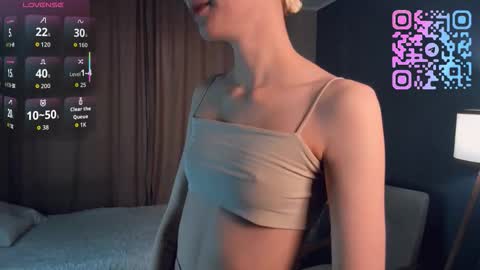 Kiki online show from 03-30-26, 01:17