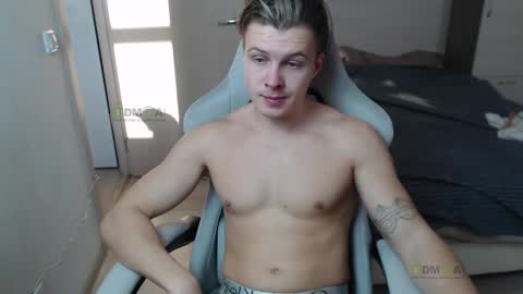 Snapshot of sunny1girl chatting on 02-07-25, 07:50 Alice and Sergey online show from 02-07-25, 07:50