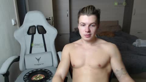 Snapshot of sunny1girl chatting on 02-17-25, 09:52 Alice and Sergey online show from 02-17-25, 09:52