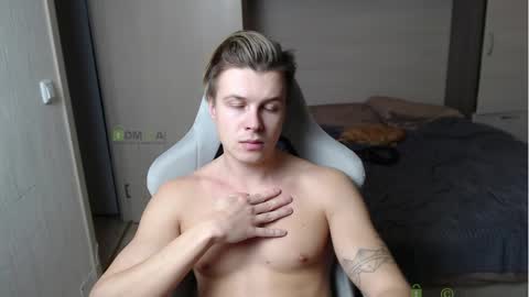 Snapshot of sunny1girl chatting on 02-27-25, 07:47 Alice and Sergey online show from 02-27-25, 07:47