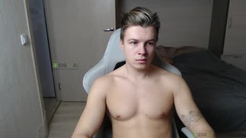 Snapshot of sunny1girl chatting on 02-28-25, 07:05 Alice and Sergey online show from 02-28-25, 07:05