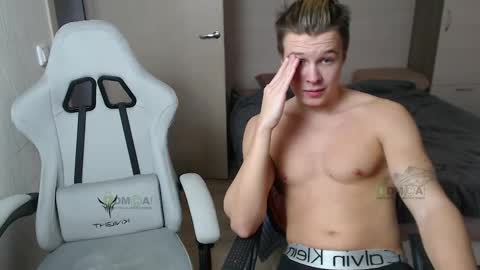 Snapshot of sunny1girl chatting on 03-02-25, 10:14 Alice and Sergey online show from 03-02-25, 10:14