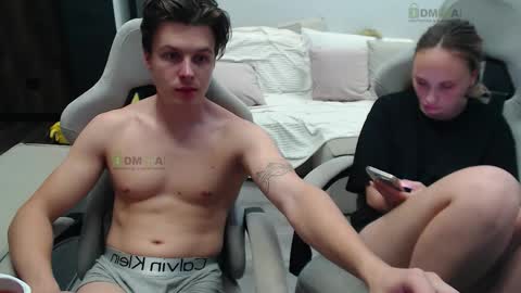 Snapshot of sunny1girl chatting on 09-09-25, 07:46 Alice and Sergey online show from 09-09-25, 07:46