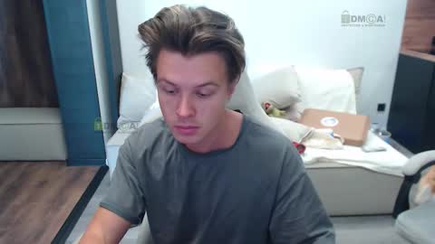 Snapshot of sunny1girl chatting on 10-02-25, 08:21 Alice and Sergey online show from 10-02-25, 08:21