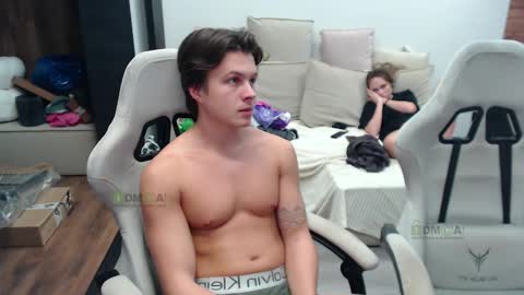 Snapshot of sunny1girl chatting on 11-06-25, 07:15 Alice and Sergey online show from 11-06-25, 07:15