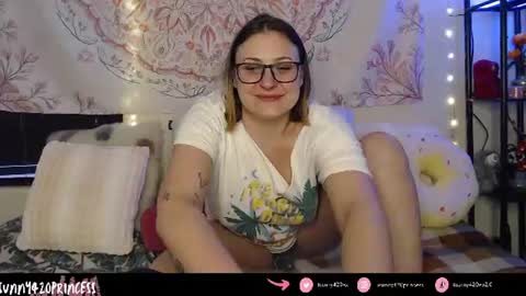 Sunny420 online show from 06-19-26, 02:27