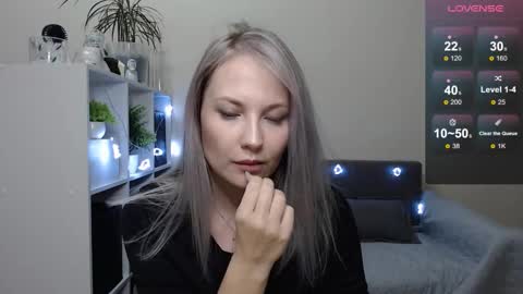 Naomi online show from 12-16-24, 09:46