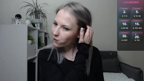 Naomi online show from 12-16-24, 12:49