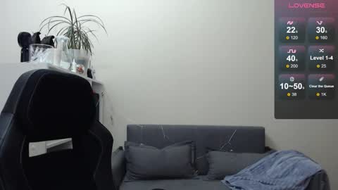 Naomi online show from 01-10-25, 09:34