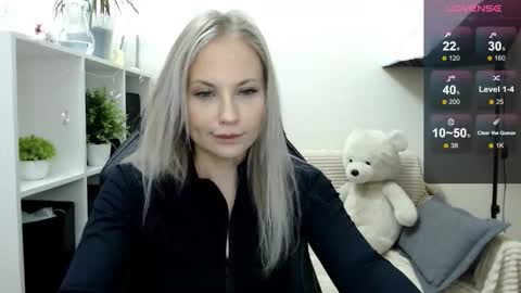 Naomi online show from 09-09-25, 03:17