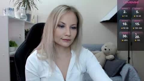 Naomi online show from 10-06-25, 06:00