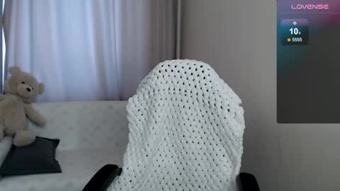Naomi online show from 05-21-26, 05:58