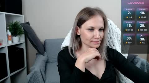 Snapshot of sunny_bunny6 chatting on 06-11-26, 04:54 Naomi online show from 06-11-26, 04:54
