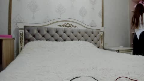 Vanessa online show from 04-05-26, 05:04