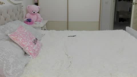 Vanessa online show from 04-12-26, 05:12