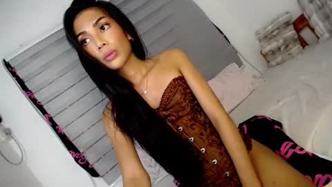 Snapshot of sunny_sexie chatting on 07-18-26, 11:47 sunny_sexie online show from 07-18-26, 11:47