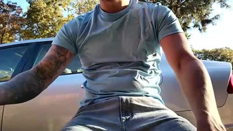 sunny valentine online show from 10-23-25, 01:21