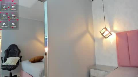  S U N N Y online show from 04-22-26, 01:45