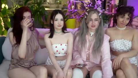 Fia  -  TG -  Mia -  Alice -  online show from 04-16-26, 12:55