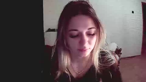 Snapshot of sunnygirlnicole chatting on 01-19-25, 01:55 SunnyGirlNicole online show from 01-19-25, 01:55