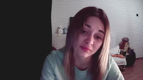 Snapshot of sunnygirlnicole chatting on 03-08-25, 04:50 SunnyGirlNicole online show from 03-08-25, 04:50
