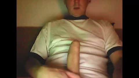 Snapshot of sunnygun0 chatting on 09-27-25, 07:08 sunnygun0 online show from 09-27-25, 07:08