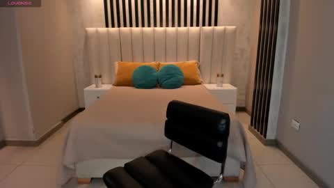 Sunny Rivers online show from 02-22-26, 05:33