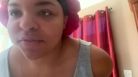 Snapshot of sunsh1n3gurl chatting on 05-18-26, 05:41 sunsh1n3gurl online show from 05-18-26, 05:41
