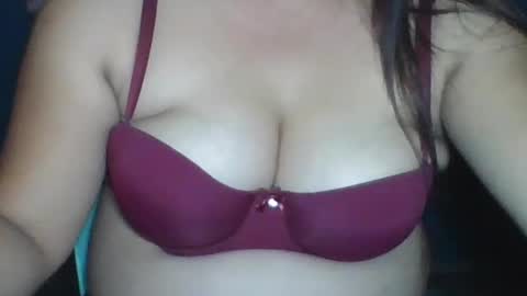 sunshine_789 online show from 06-18-26, 06:56