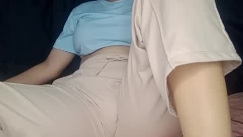 Snapshot of sunshine_days chatting on 01-07-25, 11:56 Annie online show from 01-07-25, 11:56