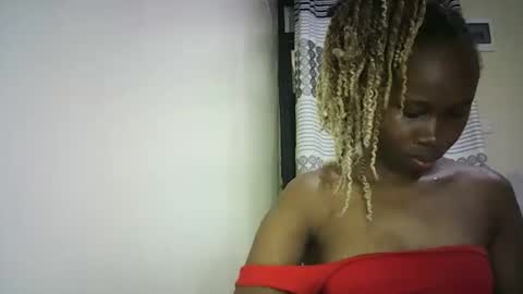 Snapshot of sunshine_g chatting on 01-18-26, 09:57 Sunshine online show from 01-18-26, 09:57