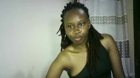 Snapshot of sunshine_g chatting on 02-20-26, 04:51 Sunshine online show from 02-20-26, 04:51