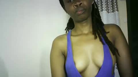 Snapshot of sunshine_g chatting on 02-25-26, 06:45 Sunshine online show from 02-25-26, 06:45