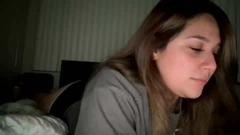 Snapshot of sunshinemae09 chatting on 10-30-25, 02:46 sunshinemae09 online show from 10-30-25, 02:46