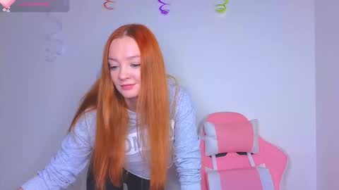 Snapshot of sunshunexxx chatting on 11-13-25, 04:39 SunShuneXxX online show from 11-13-25, 04:39