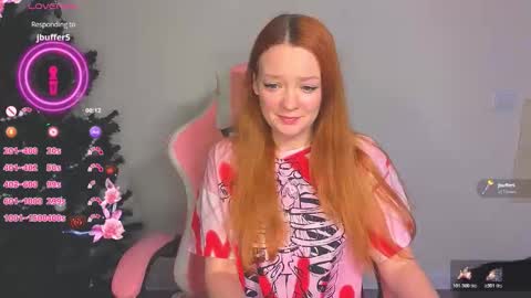 Snapshot of sunshunexxx chatting on 12-17-25, 06:03 SunShuneXxX online show from 12-17-25, 06:03