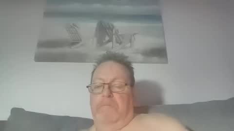 Snapshot of sunspotbaby chatting on 02-03-26, 12:09 Sunspotbaby online show from 02-03-26, 12:09